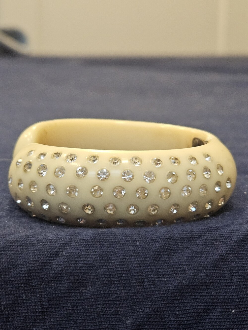 Vintage 1950s Cream Rhinestone Clamper Bracelet 55 Stones XS-S Petite